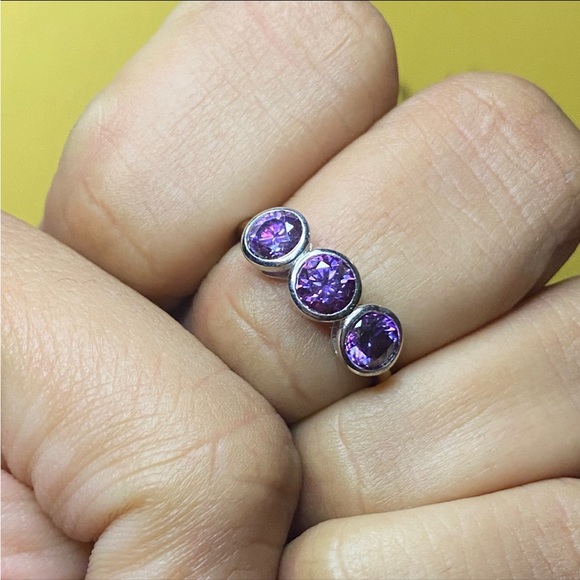 Certified, 3 stone Purple Moissanite Diamond Solitaire ring - Picture 7 of 12